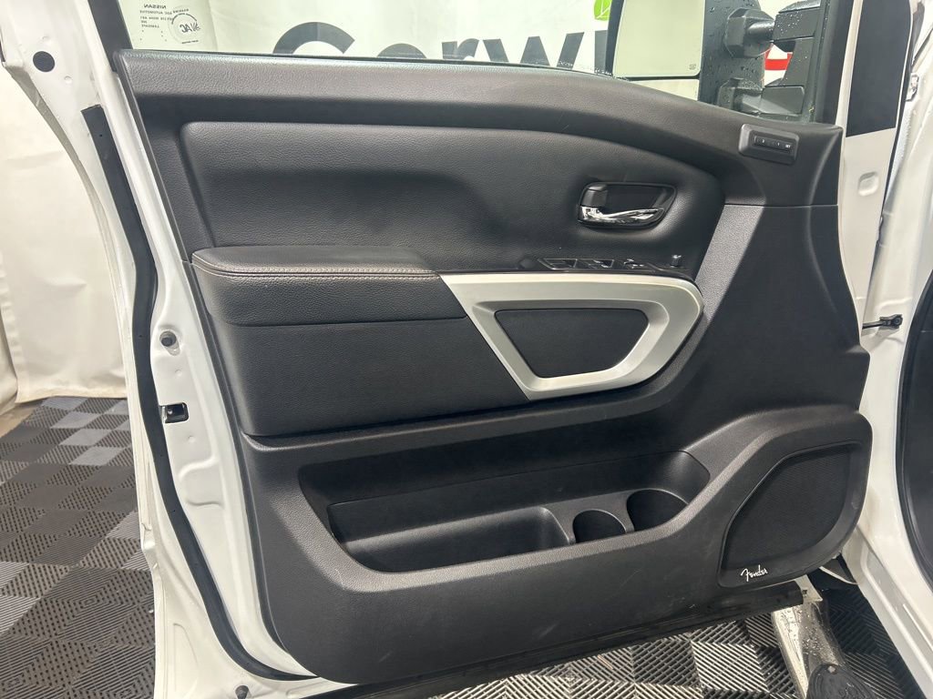 Used 2019 Nissan Titan PRO-4X AWD/4WD image 19
