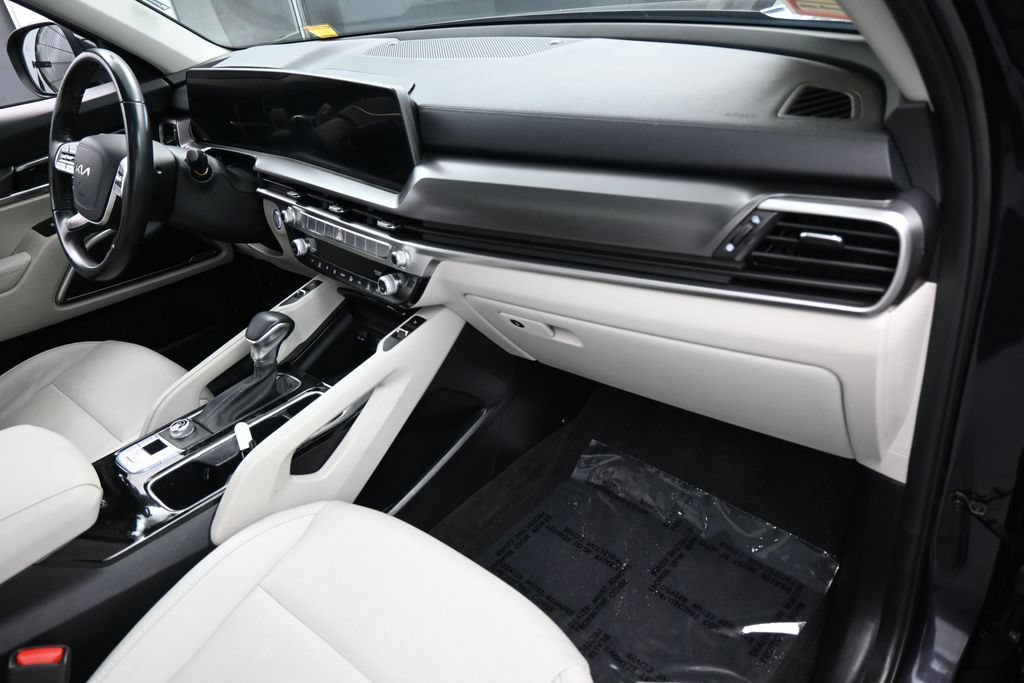 Used 2025 Kia Telluride S FWD image 46