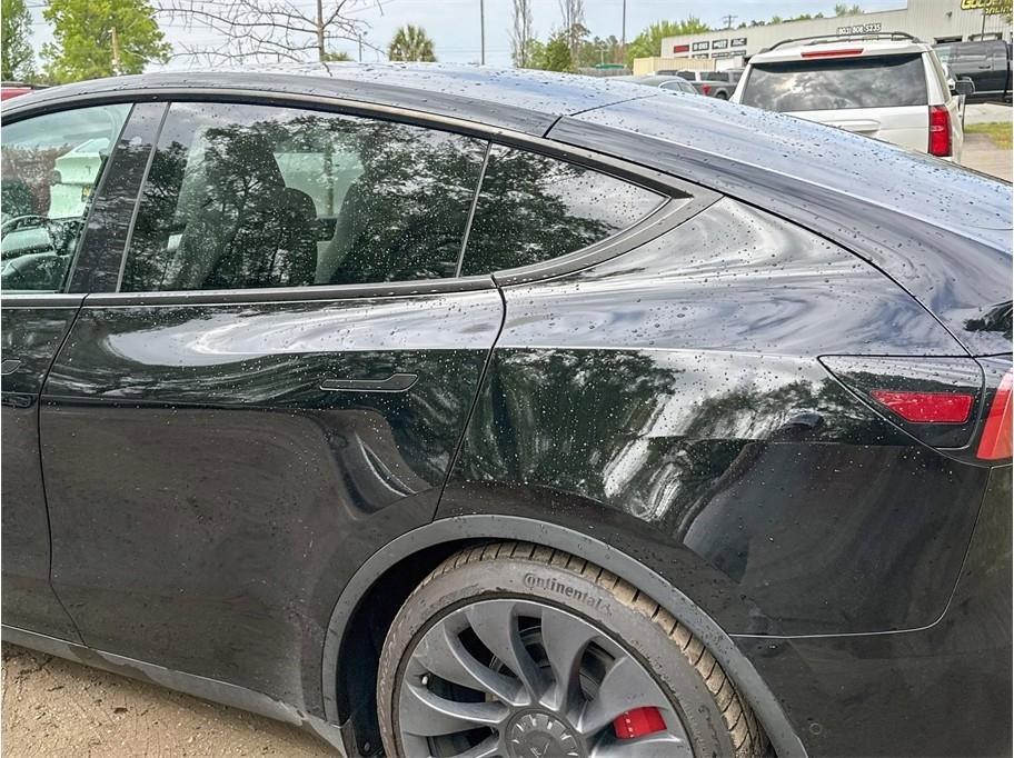 Used 2022 Tesla Model Y Performance image 6