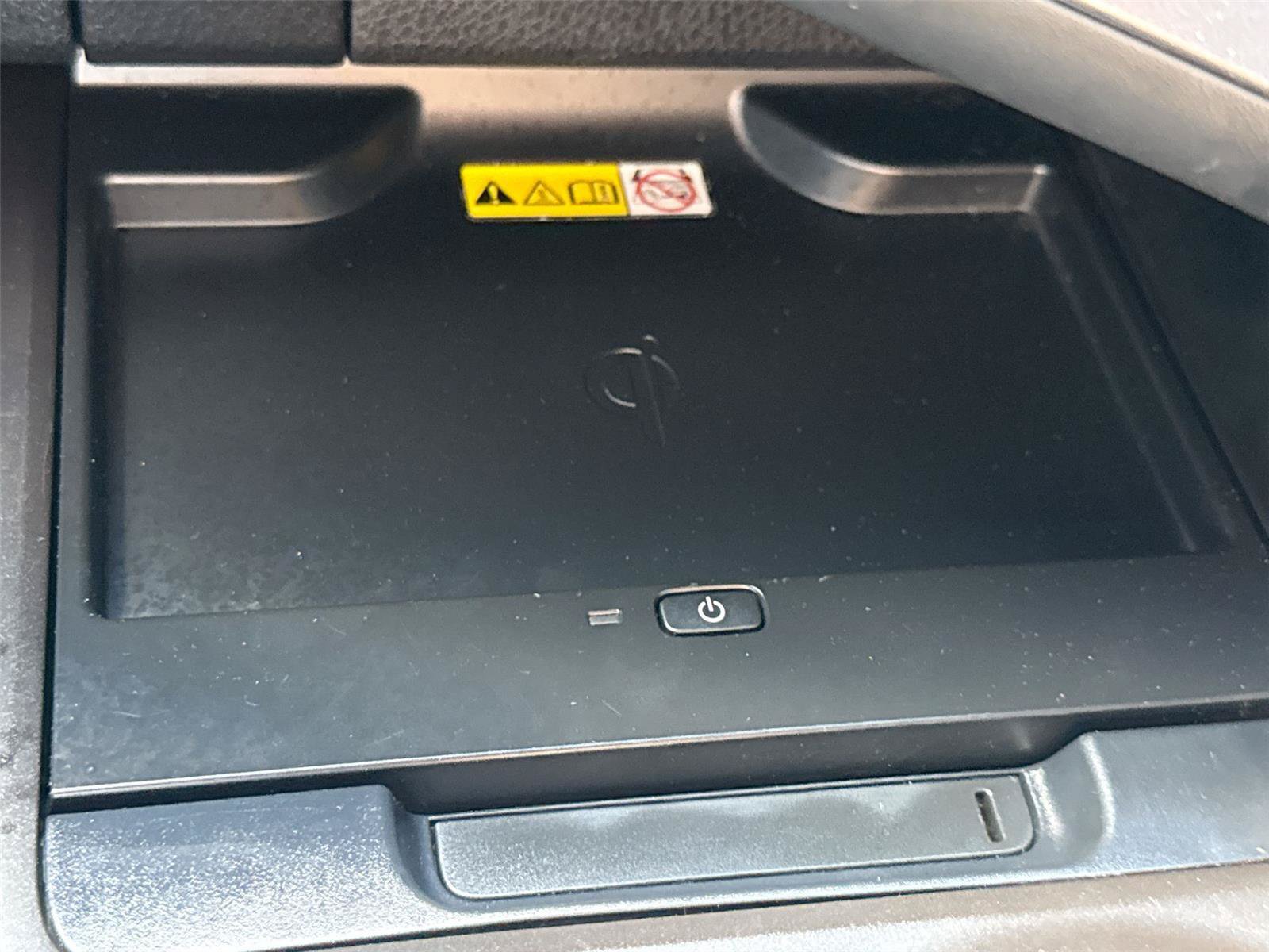 Used 2022 Toyota Camry XSE FWD image 36