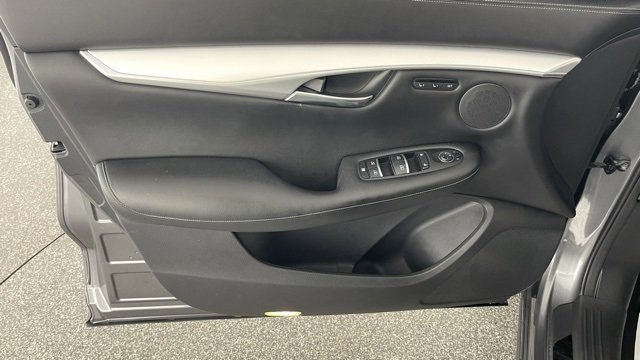 Used 2019 INFINITI QX50 Essential image 34