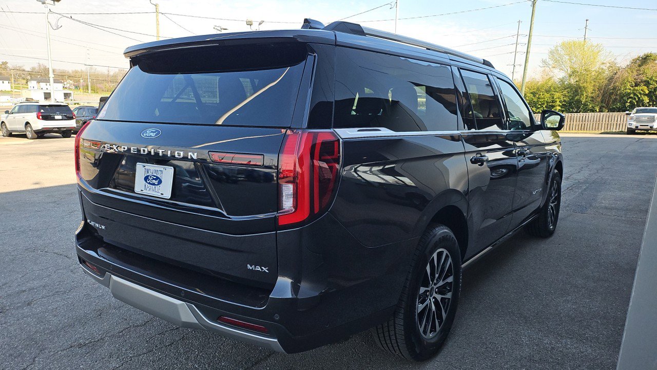 Used 2025 Ford Expedition Max Platinum AWD/4WD image 5