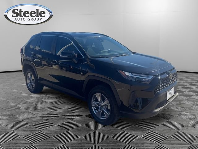 Used 2025 Toyota RAV4 XLE image 7