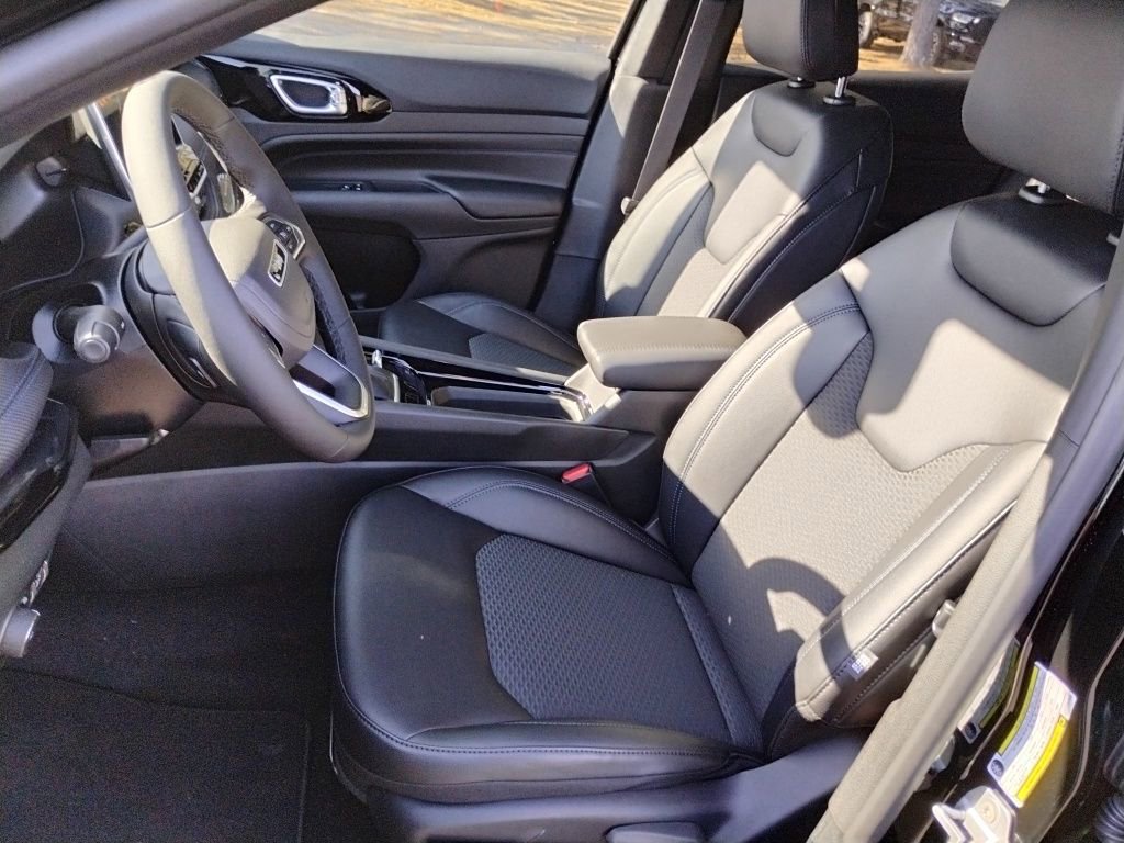 New 2026 Jeep Compass Latitude image 21