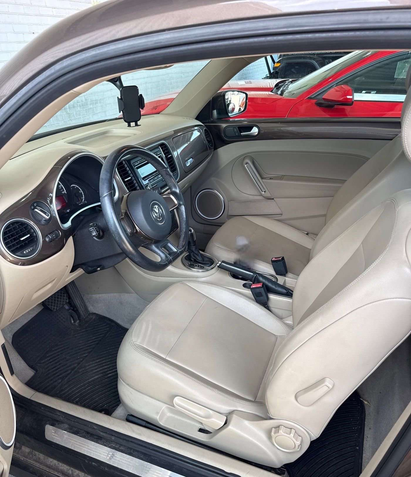 Used 2013 Volkswagen Beetle 2.5 FWD image 7