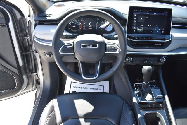 Used 2024 Jeep Compass Limited image 16