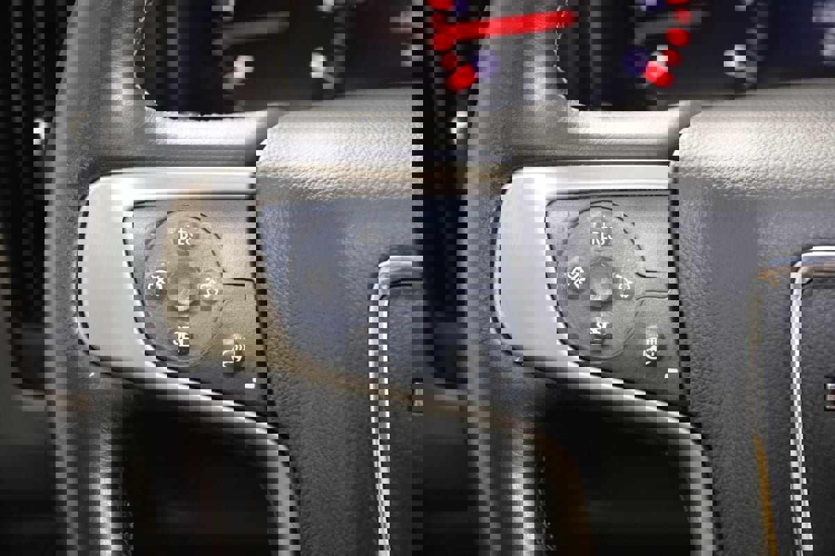 Used 2016 GMC Sierra 2500 Denali w/ Suspension Package, Off-Road AWD/4WD image 32