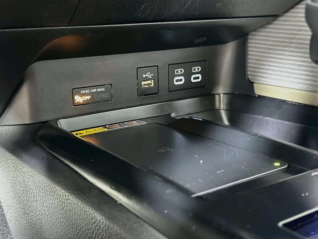 Used 2025 Toyota Camry SE w/ Multimedia Upgrade Package FWD image 30