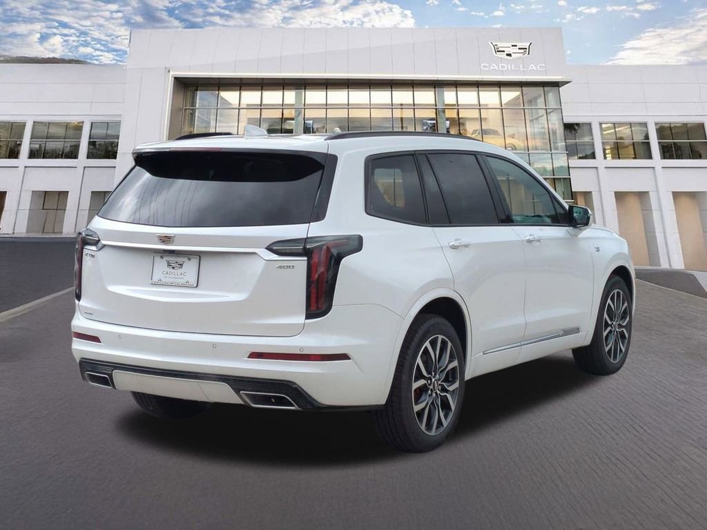 New 2025 Cadillac XT6 Sport AWD/4WD image 3