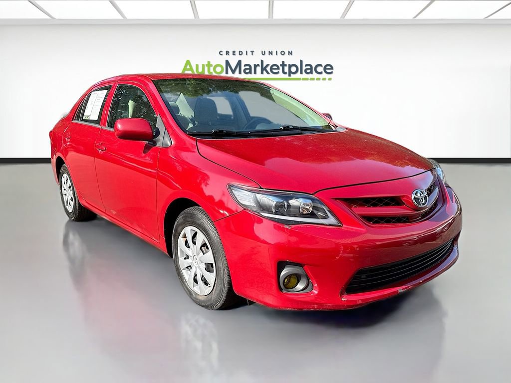 Used 2013 Toyota Corolla L FWD image 1
