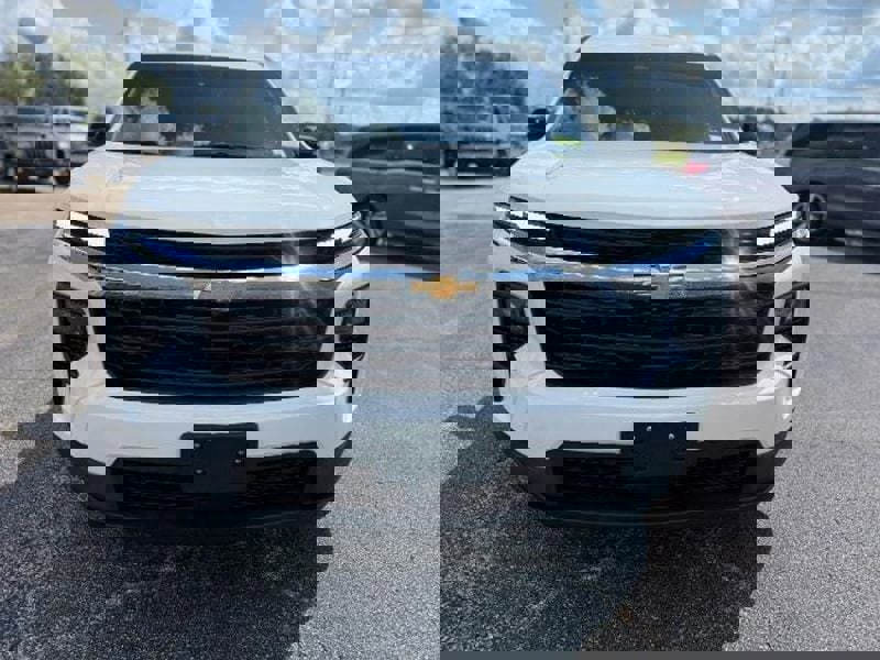 Used 2024 Chevrolet Traverse LS image 24