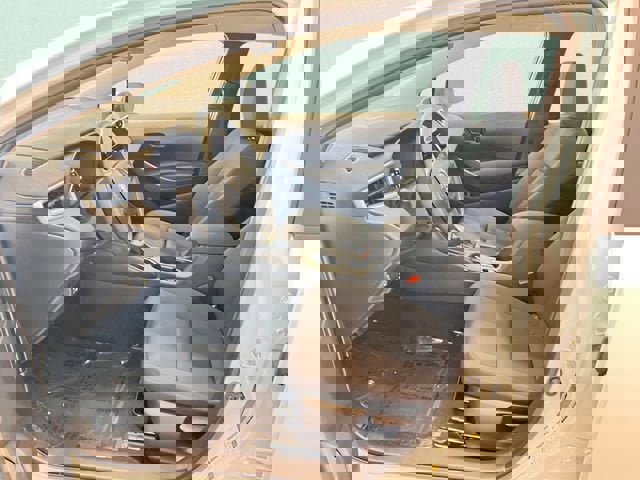 Used 2024 Toyota Corolla LE image 18