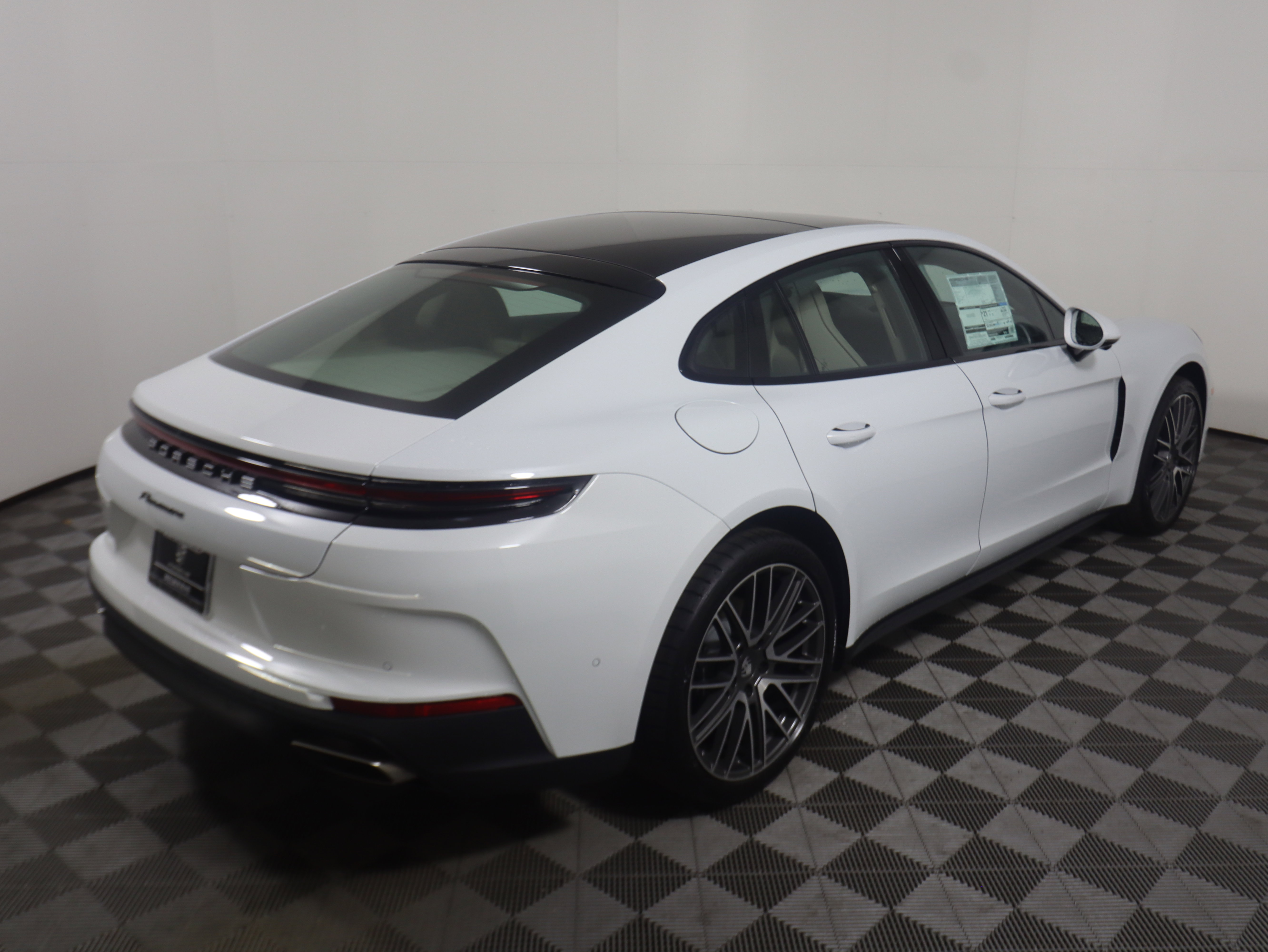 New 2026 Porsche Panamera image 7