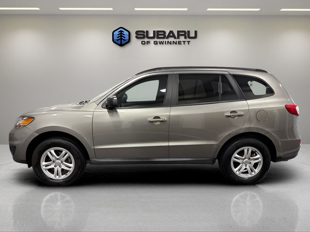 Used 2011 Hyundai Santa Fe GLS FWD image 2