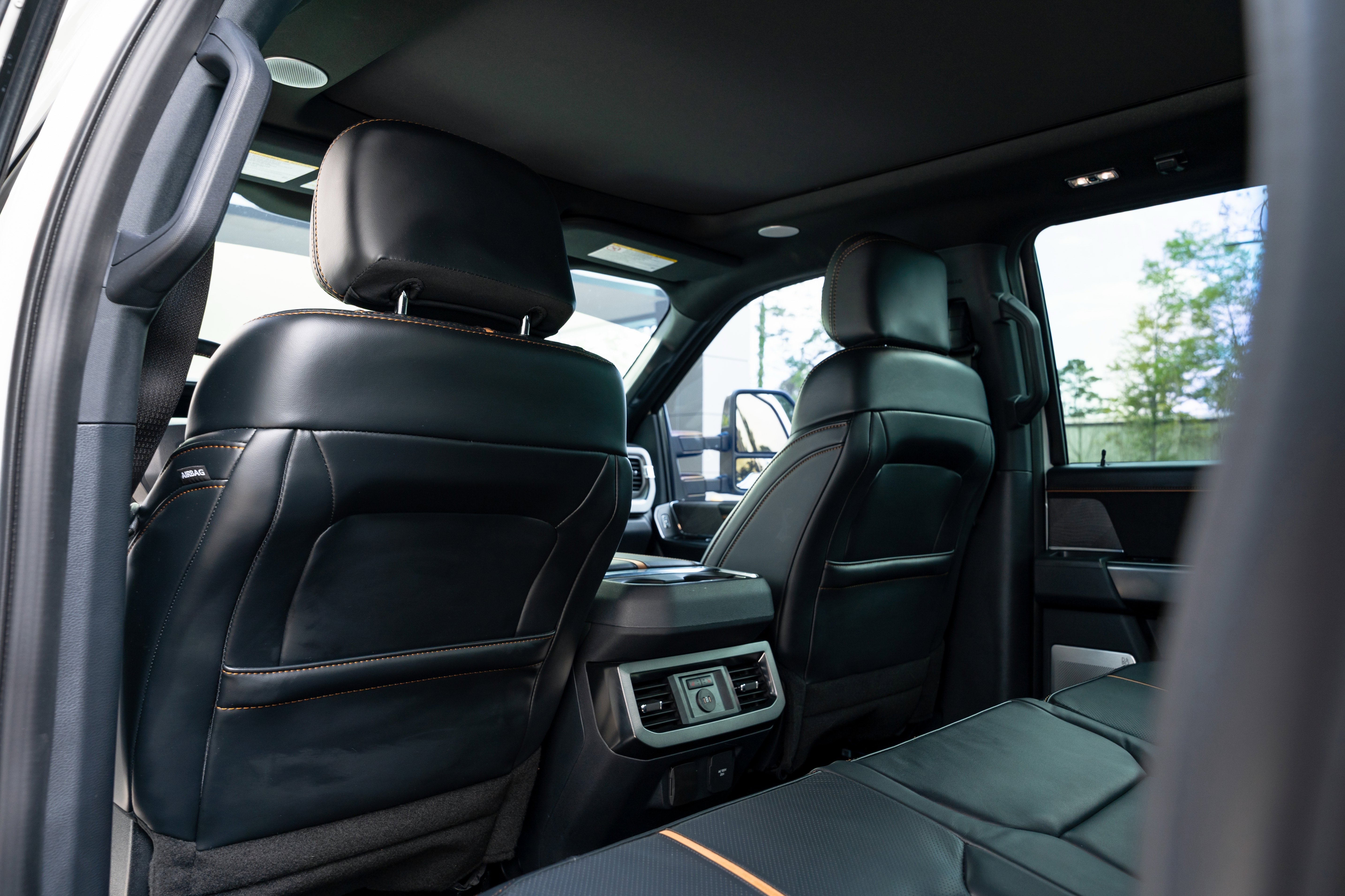 Used 2024 Ford F250 Platinum image 40