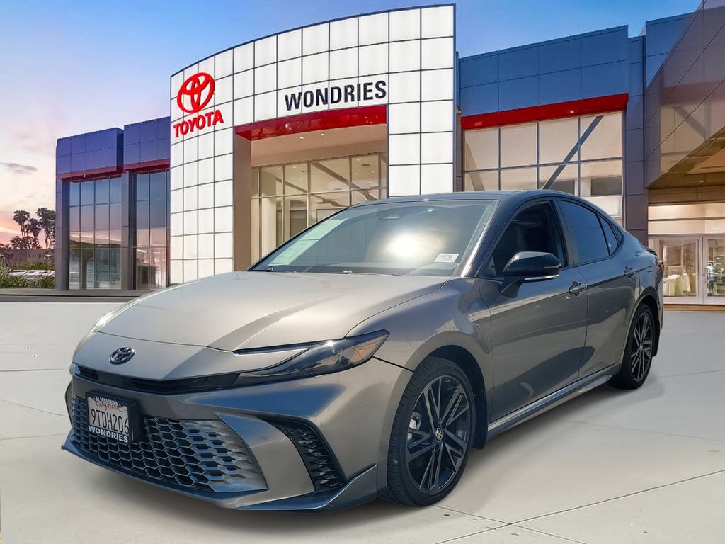 Used 2025 Toyota Camry XSE image 2