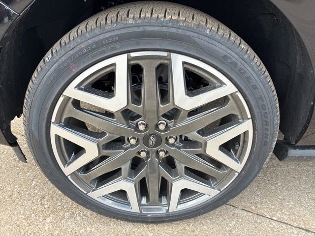 New 2026 Ford Expedition Max Platinum w/ Platinum Ultimate Package image 17