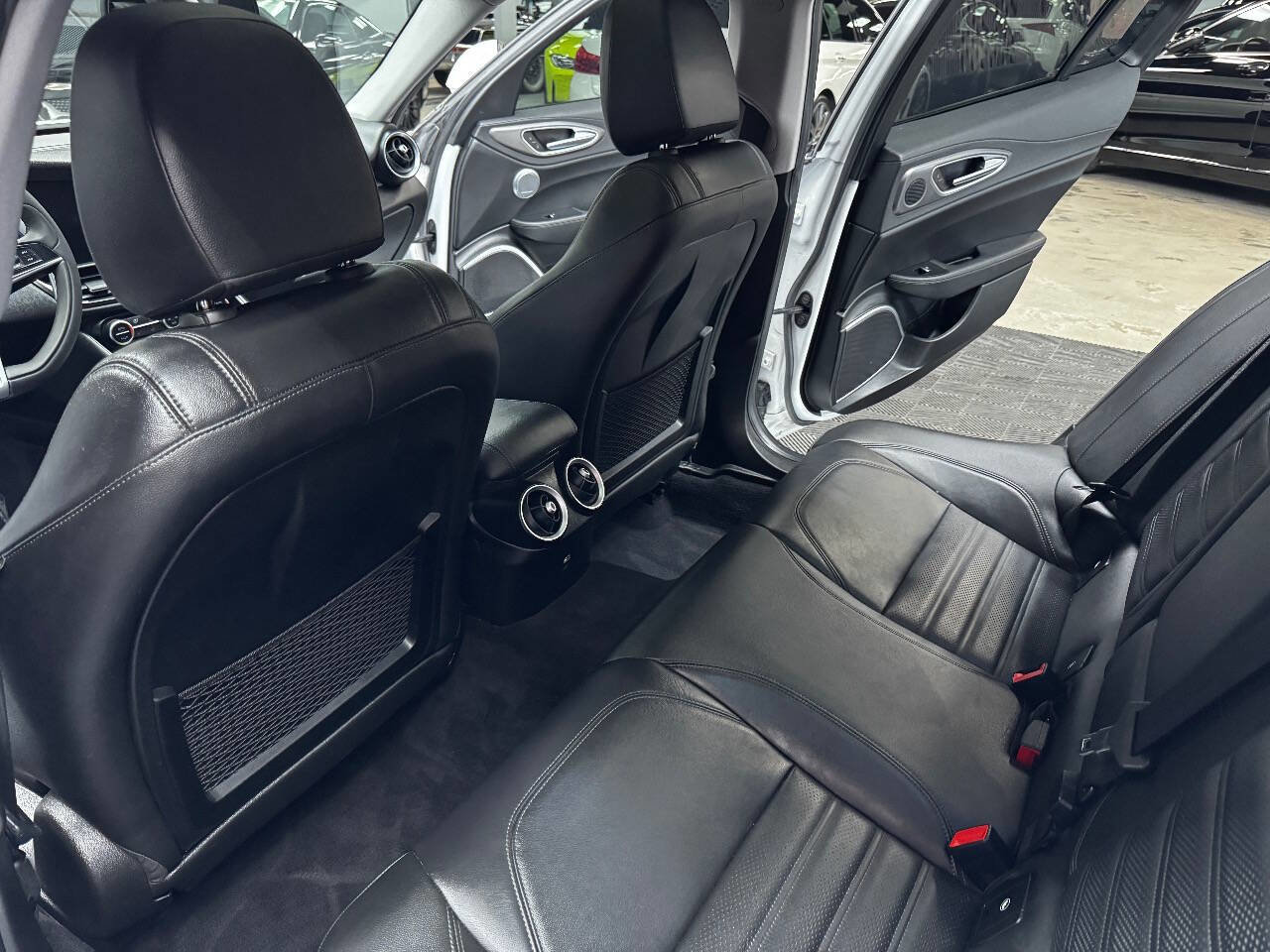 Used 2018 Alfa Romeo Giulia Ti Sport w/ Quick Order Package 22U Sport image 40