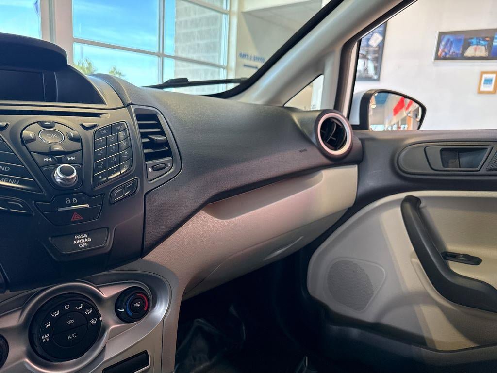 Used 2019 Ford Fiesta SE FWD image 26