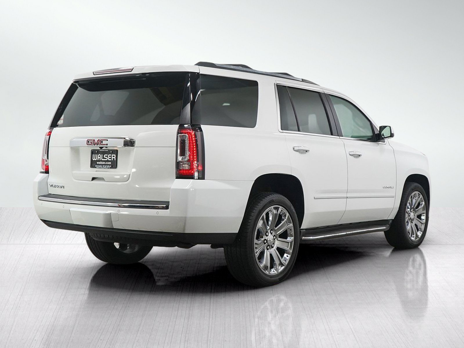 Used 2015 GMC Yukon Denali AWD/4WD image 5