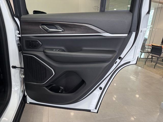 New 2026 Jeep Grand Cherokee Limited AWD/4WD image 48