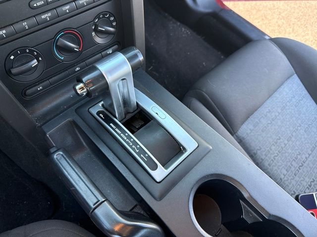 Used 2006 Ford Mustang Convertible image 20