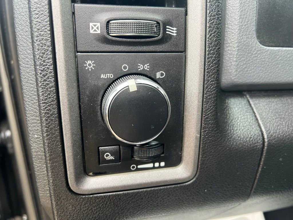 Used 2013 RAM 1500 Tradesman w/ PWR & Remote Entry Group image 24