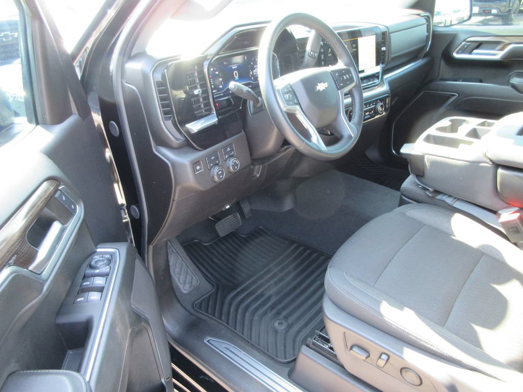 Certified 2024 Chevrolet Silverado 1500 LT AWD/4WD image 14