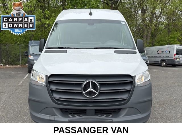 Used 2024 Mercedes-Benz Sprinter 2500 image 2