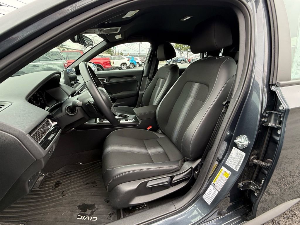Used 2025 Honda Civic Sport image 15