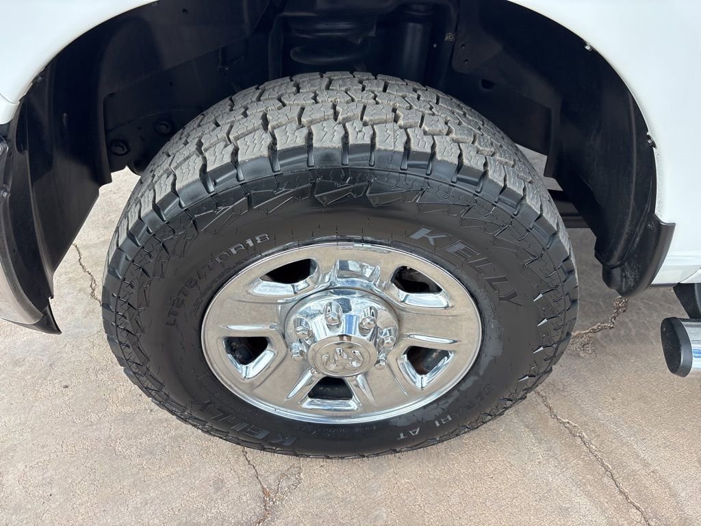 Used 2018 RAM 2500 Tradesman w/ Chrome Appearance Group AWD/4WD image 9