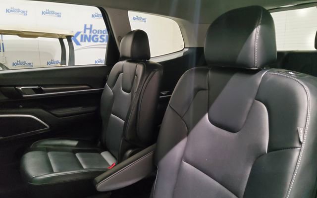 Used 2024 Kia Telluride S w/ S Sunroof Package AWD/4WD image 16