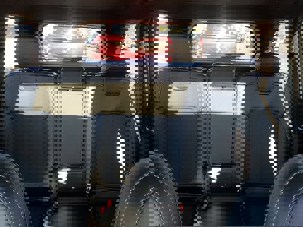 New 2026 Jeep Grand Cherokee Altitude image 13