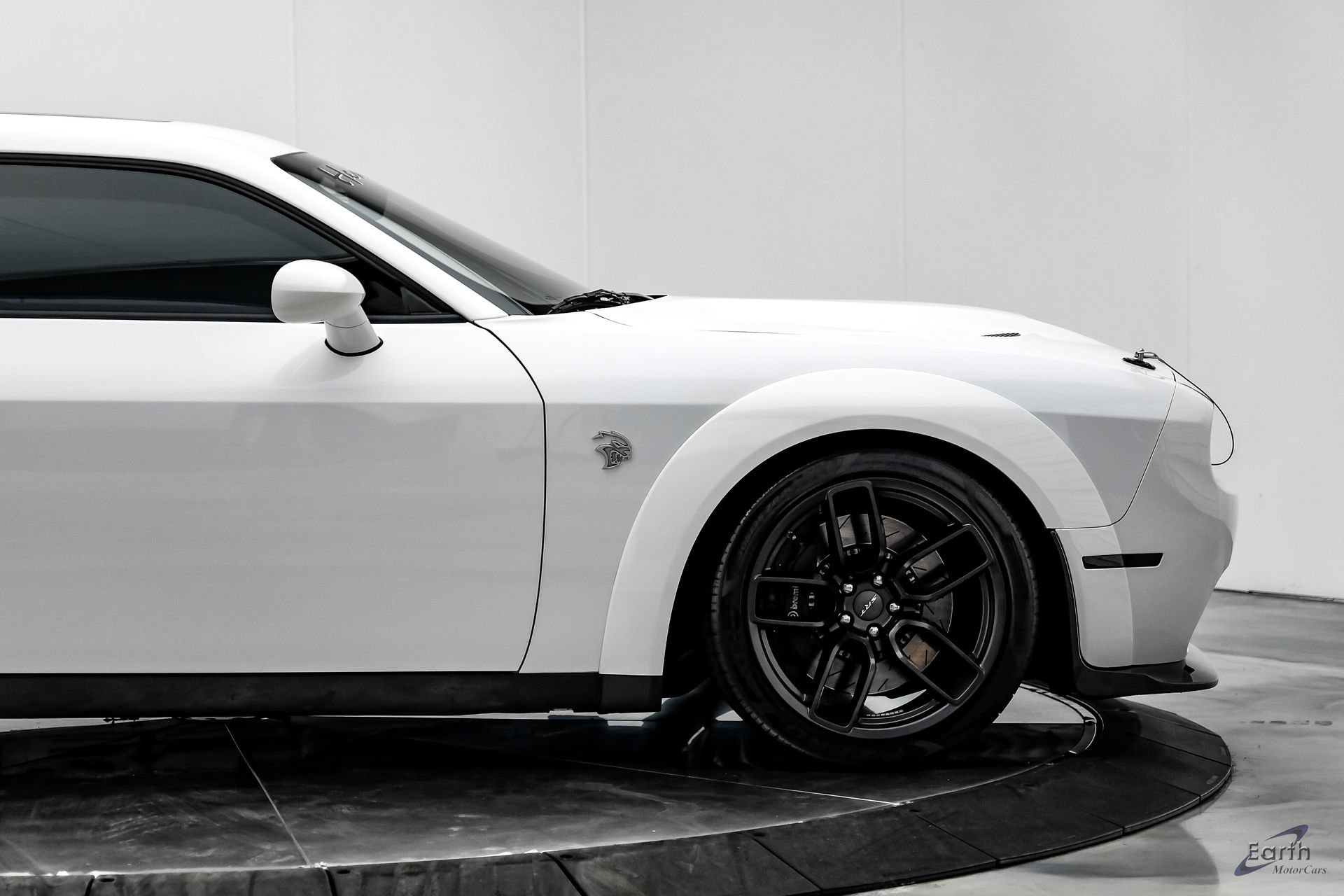 Used 2018 Dodge Challenger SRT Hellcat RWD image 27