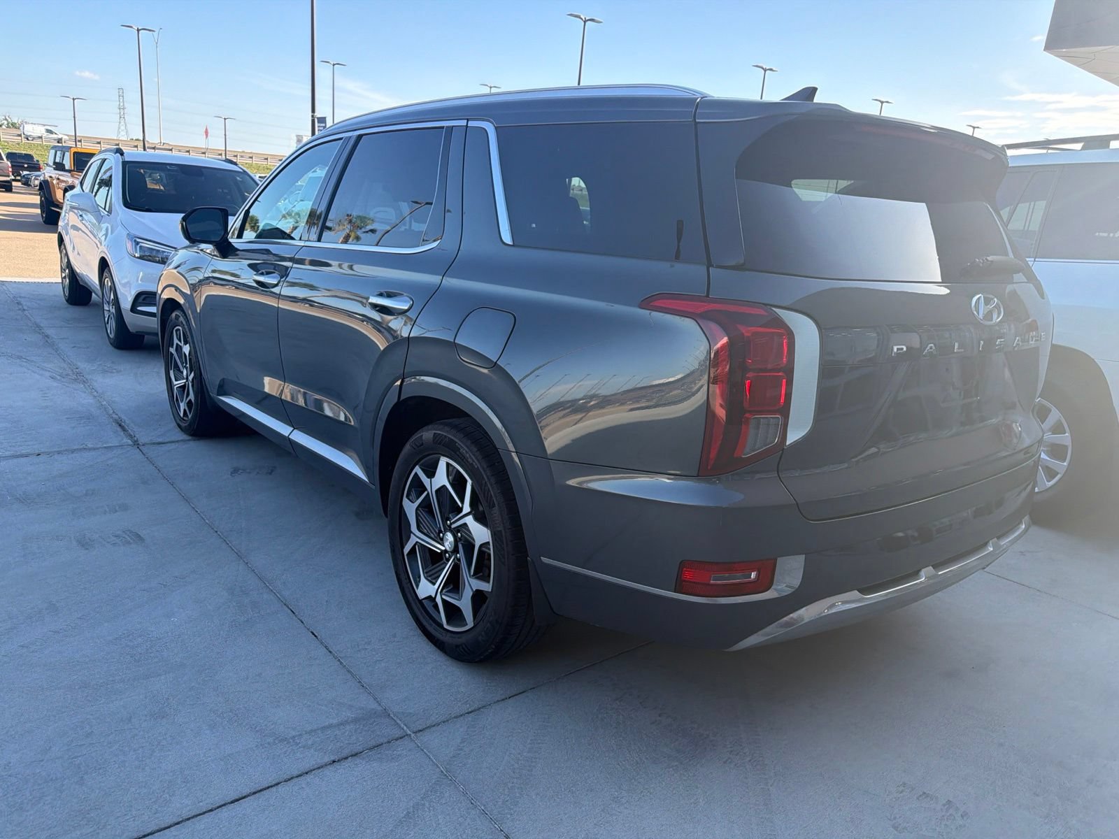 Used 2022 Hyundai Palisade Calligraphy AWD/4WD image 7
