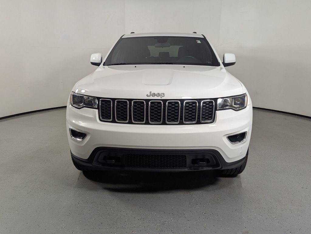 Used 2021 Jeep Grand Cherokee Laredo AWD/4WD image 2