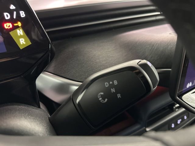 New 2025 Volkswagen ID. Buzz Pro S image 22