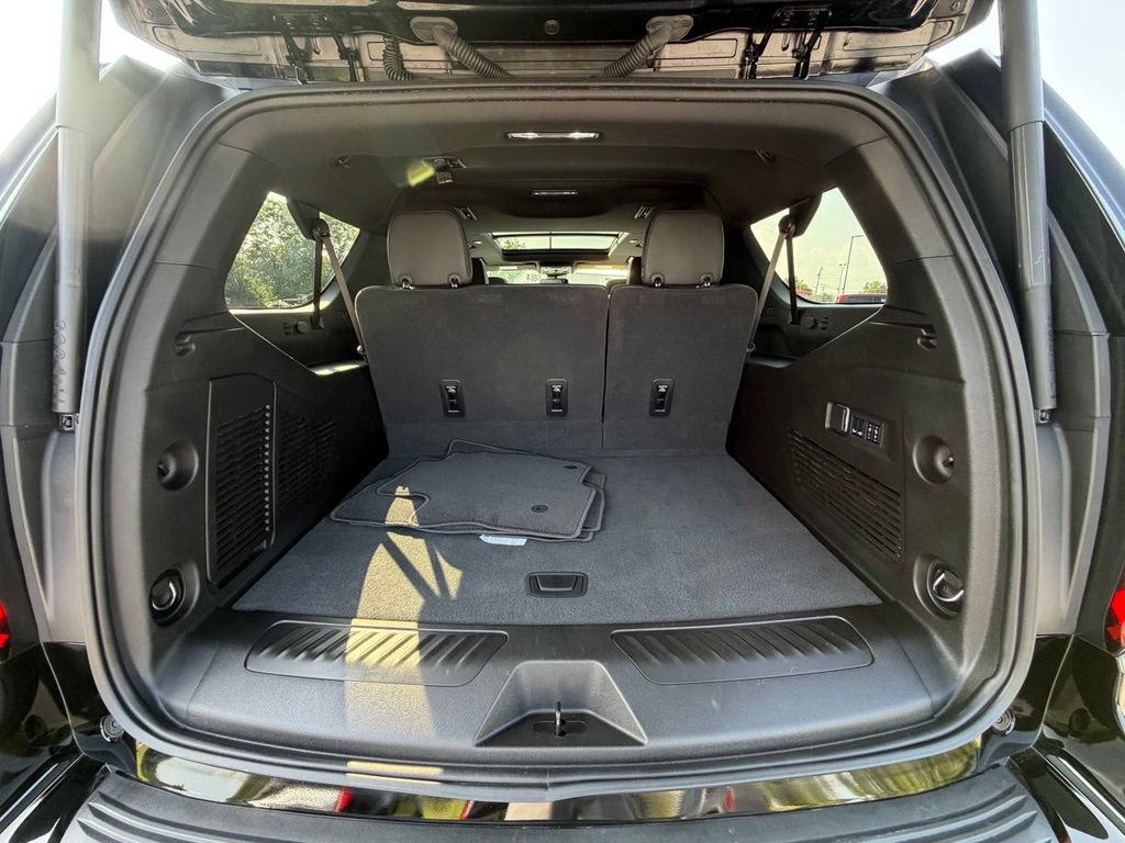 Used 2025 GMC Yukon XL Elevation AWD/4WD image 20