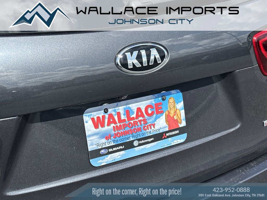 Used 2019 Kia Sorento LX w/ LX Convenience Package image 1