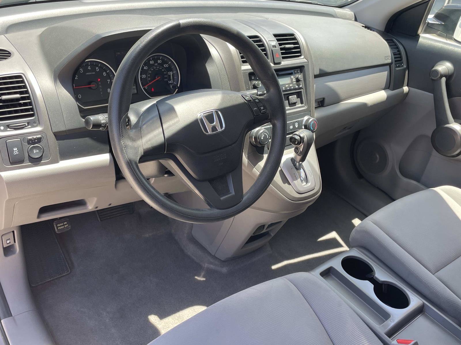 Used 2011 Honda CR-V LX image 2