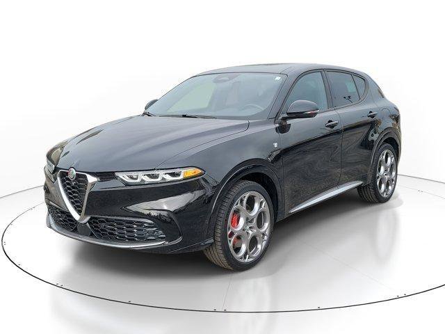 Used 2024 Alfa Romeo Tonale Ti AWD/4WD image 2