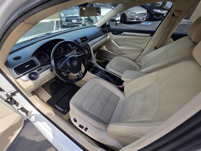 Used 2015 Volkswagen Passat 1.8T Limited Edition FWD image 15