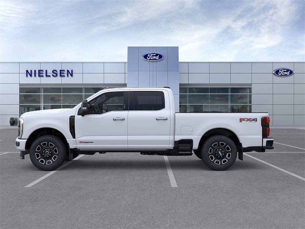New 2026 Ford F350 4x4 Crew Cab Super Duty image 3