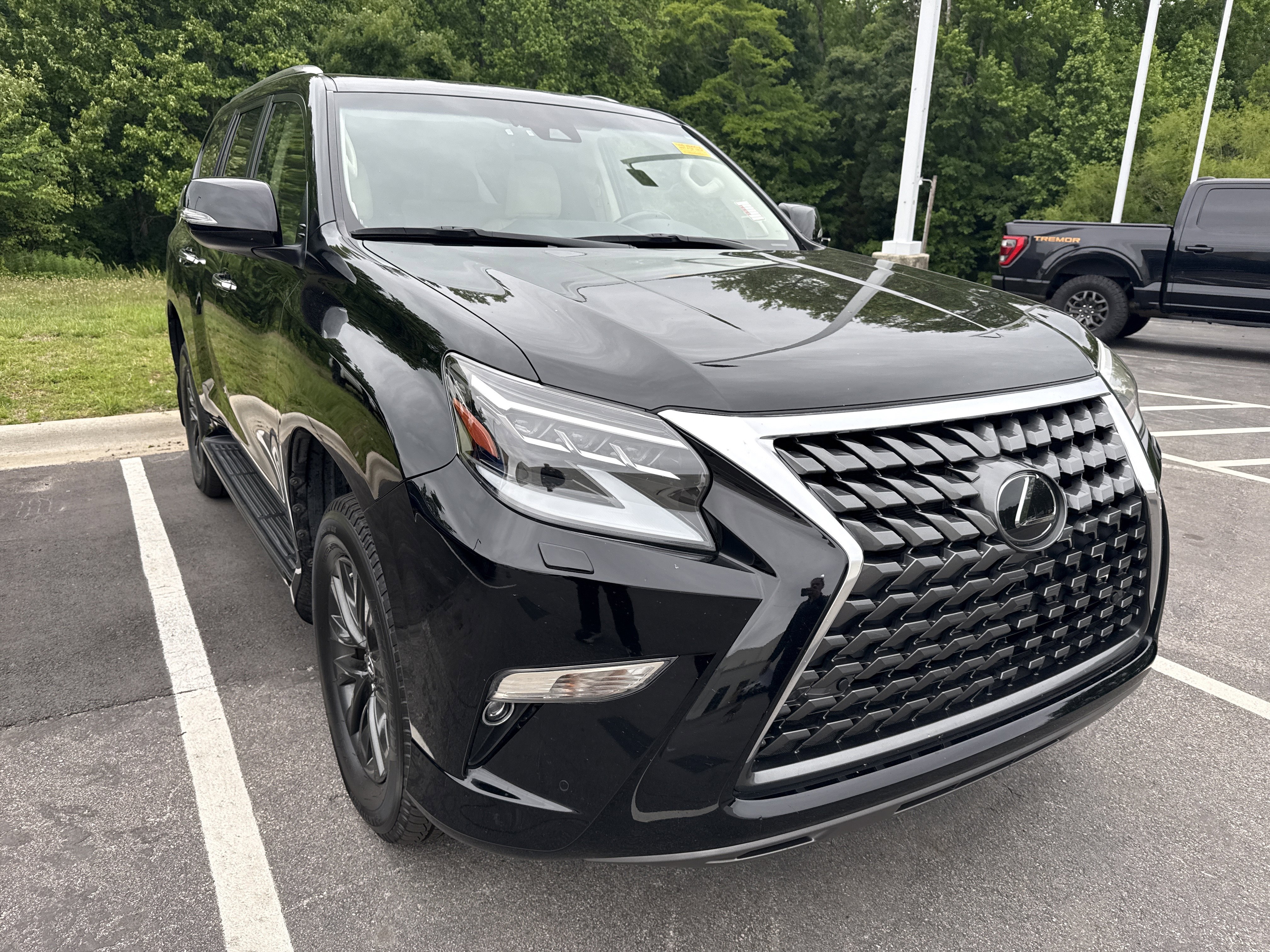 Used 2020 Lexus GX 460 Premium AWD/4WD image 2