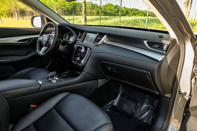 Used 2019 INFINITI QX50 Luxe w/ Cargo Package image 17