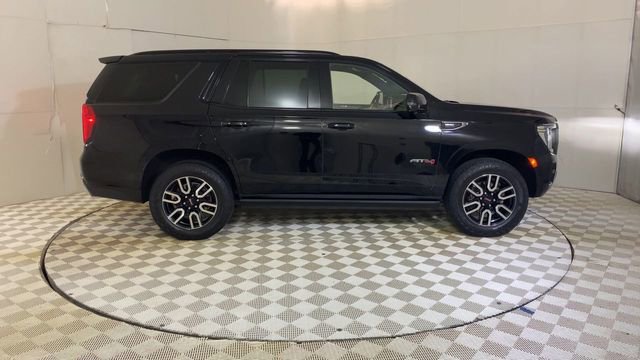 Used 2023 GMC Yukon AT4 w/ AT4 Premium Package AWD/4WD image 9