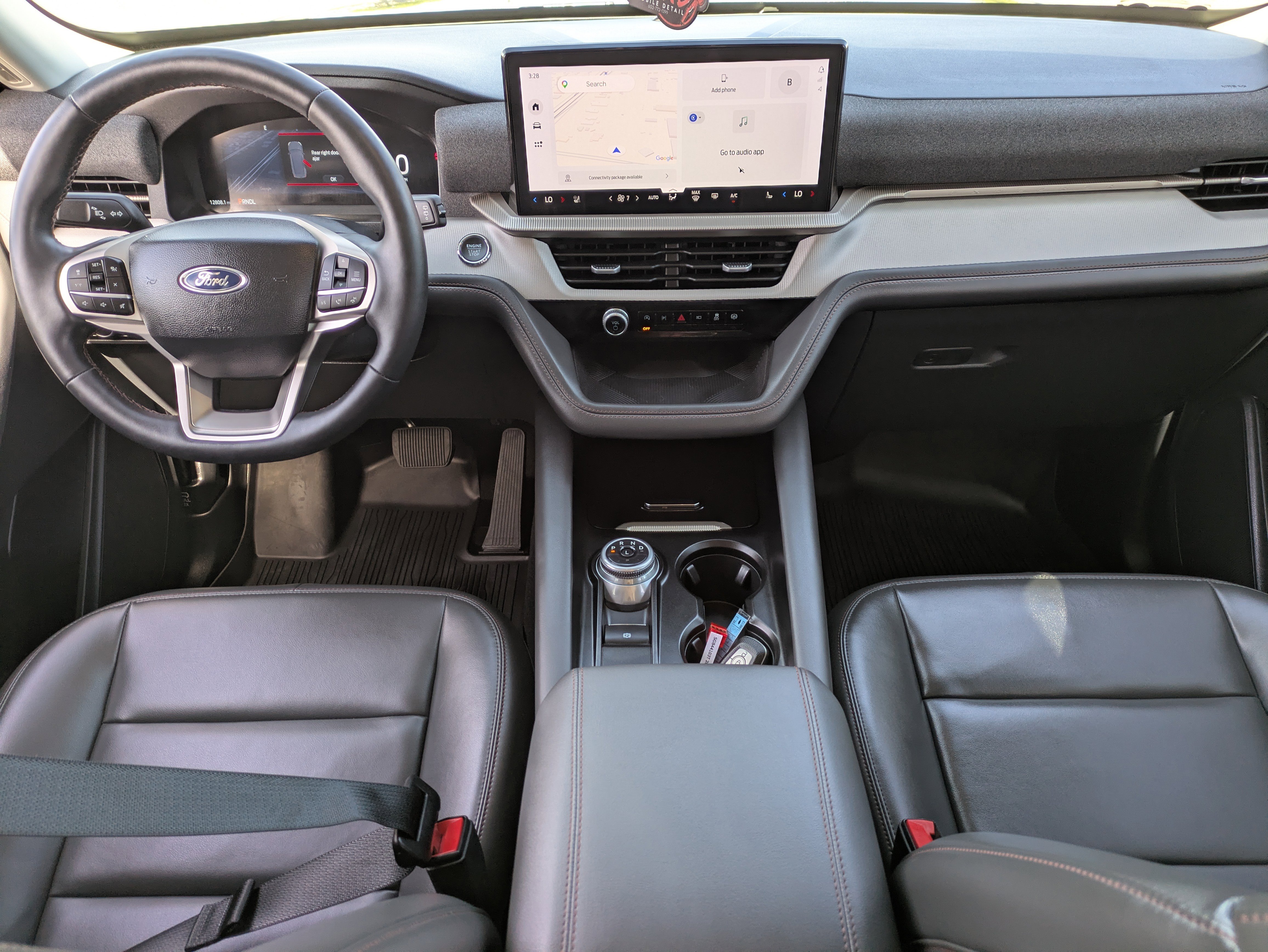 Used 2025 Ford Explorer Active w/ Active Comfort Package RWD image 16