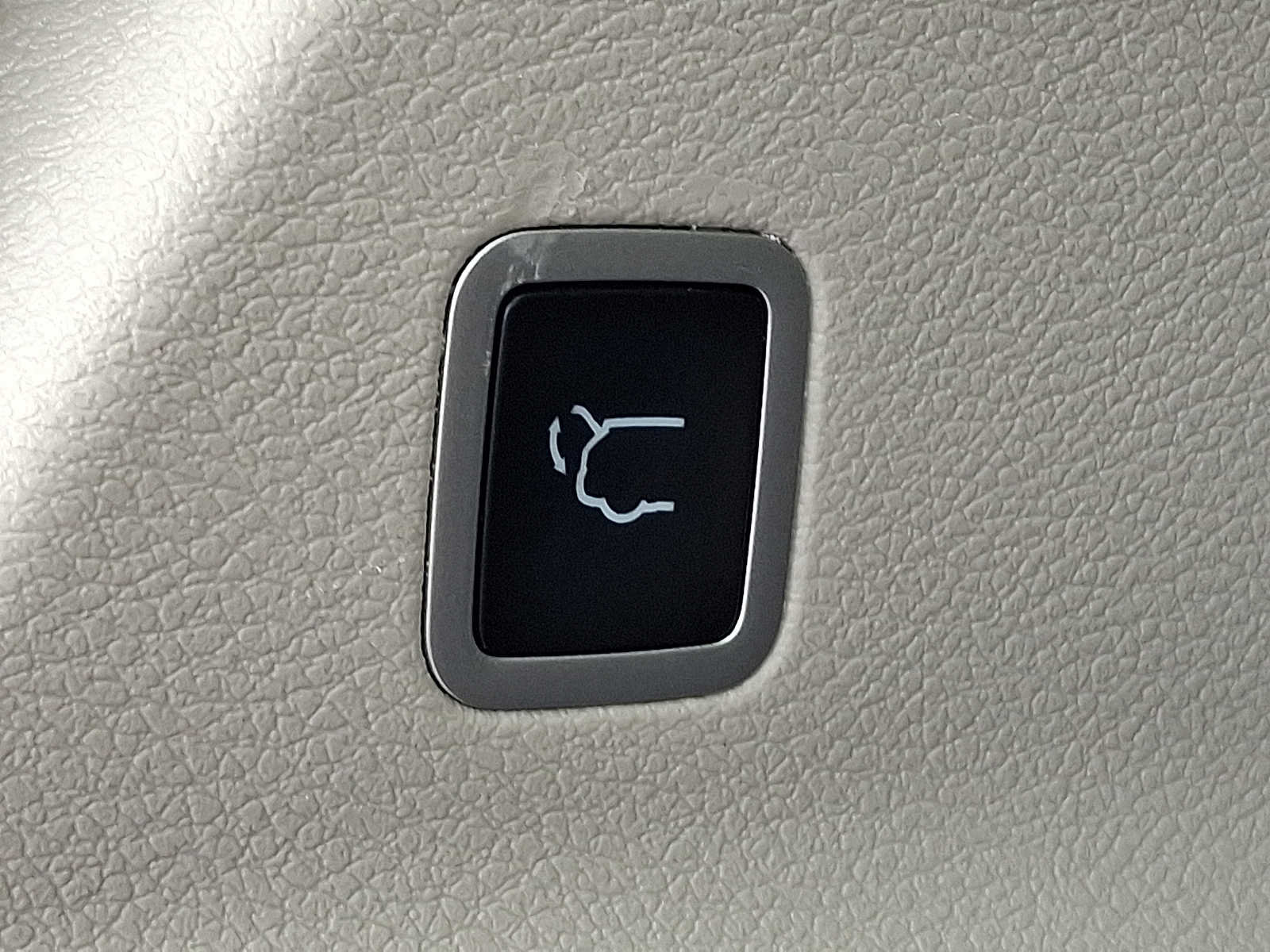 Used 2023 Chrysler Pacifica Touring-L FWD image 28