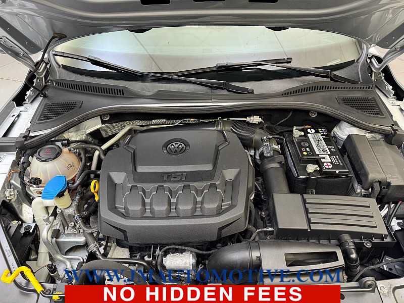 Used 2020 Volkswagen Passat 2.0T SE FWD image 8
