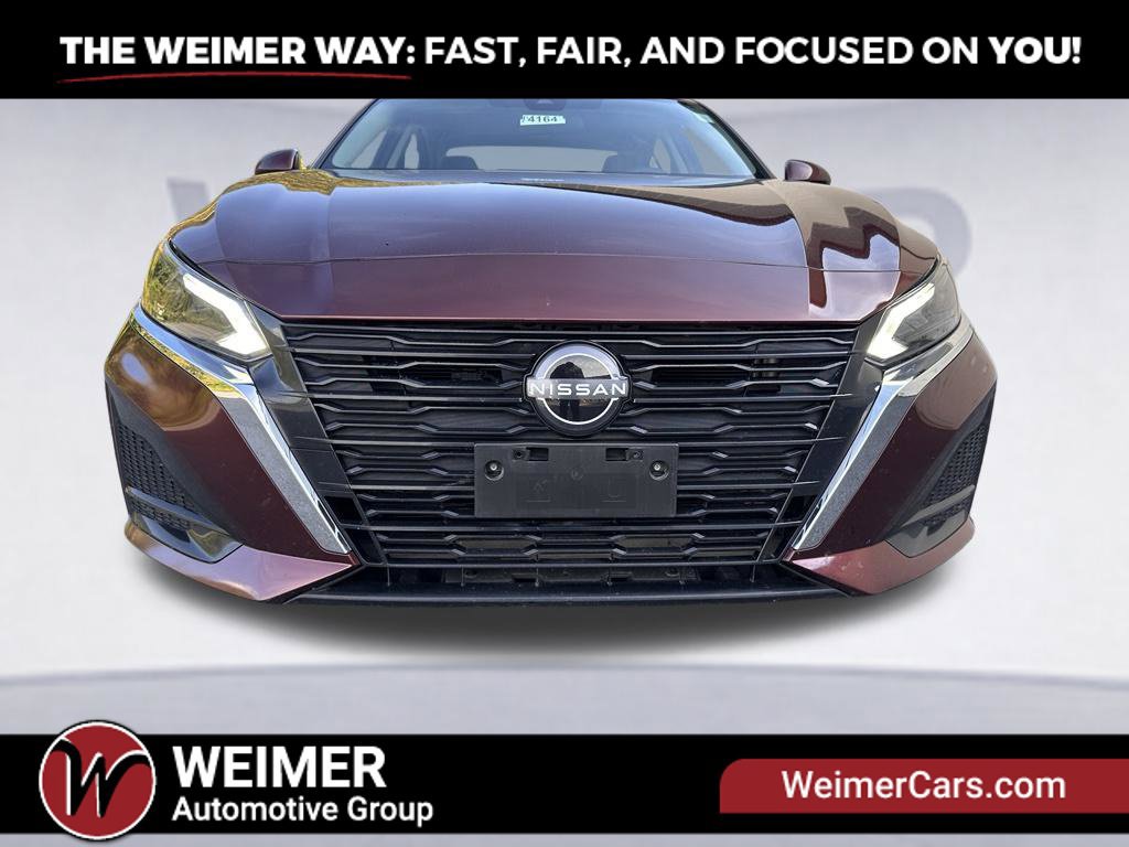 Used 2024 Nissan Altima 2.5 SV w/ SV Premium Package FWD image 2
